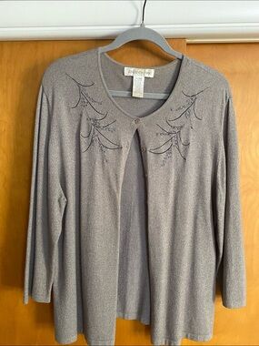 Jones New York Silver Gray Embroidered Two-Piece Sweater Cardigan Set